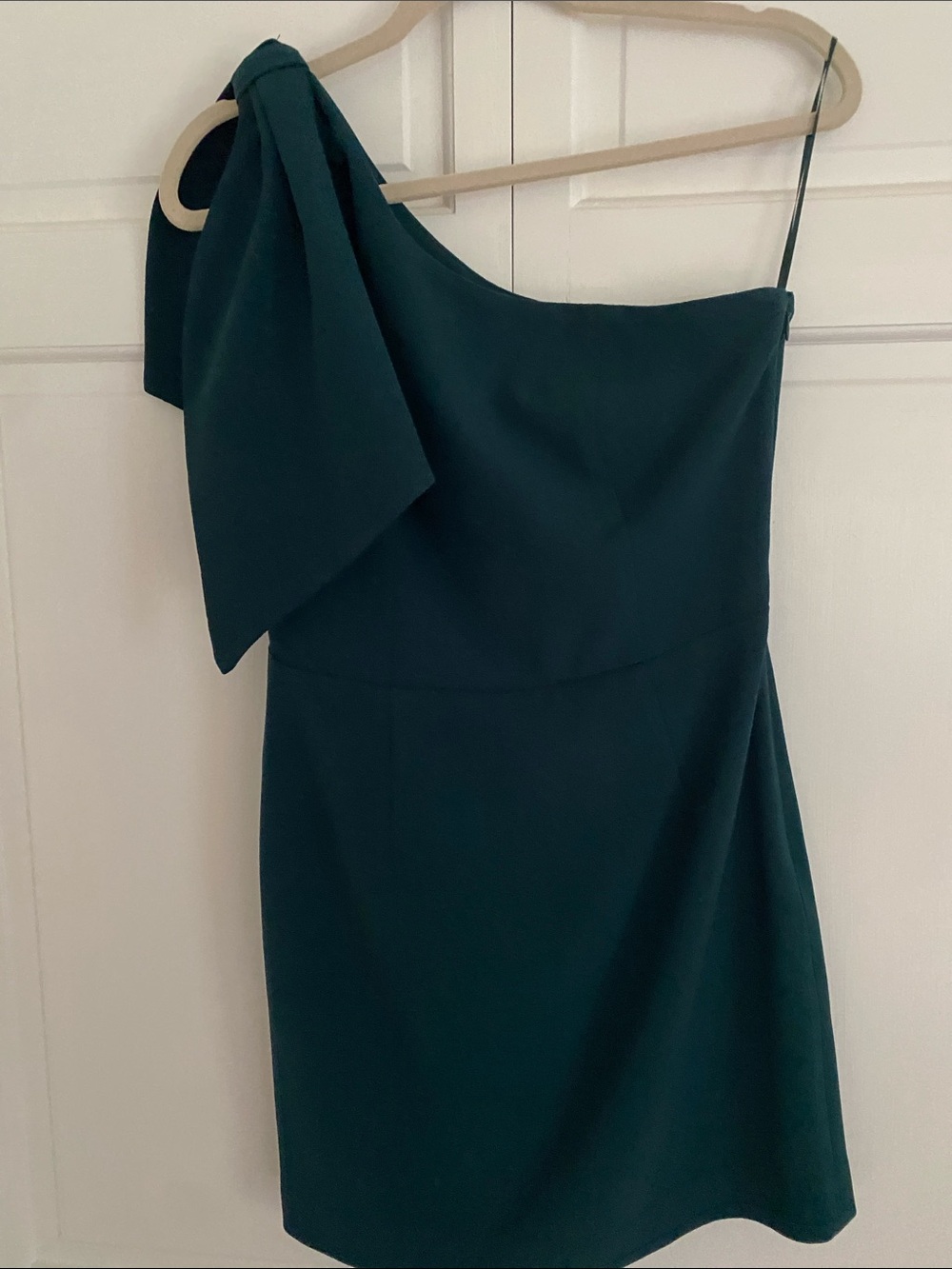 Dress the Population Emerald One-Shoulder Bow Dress